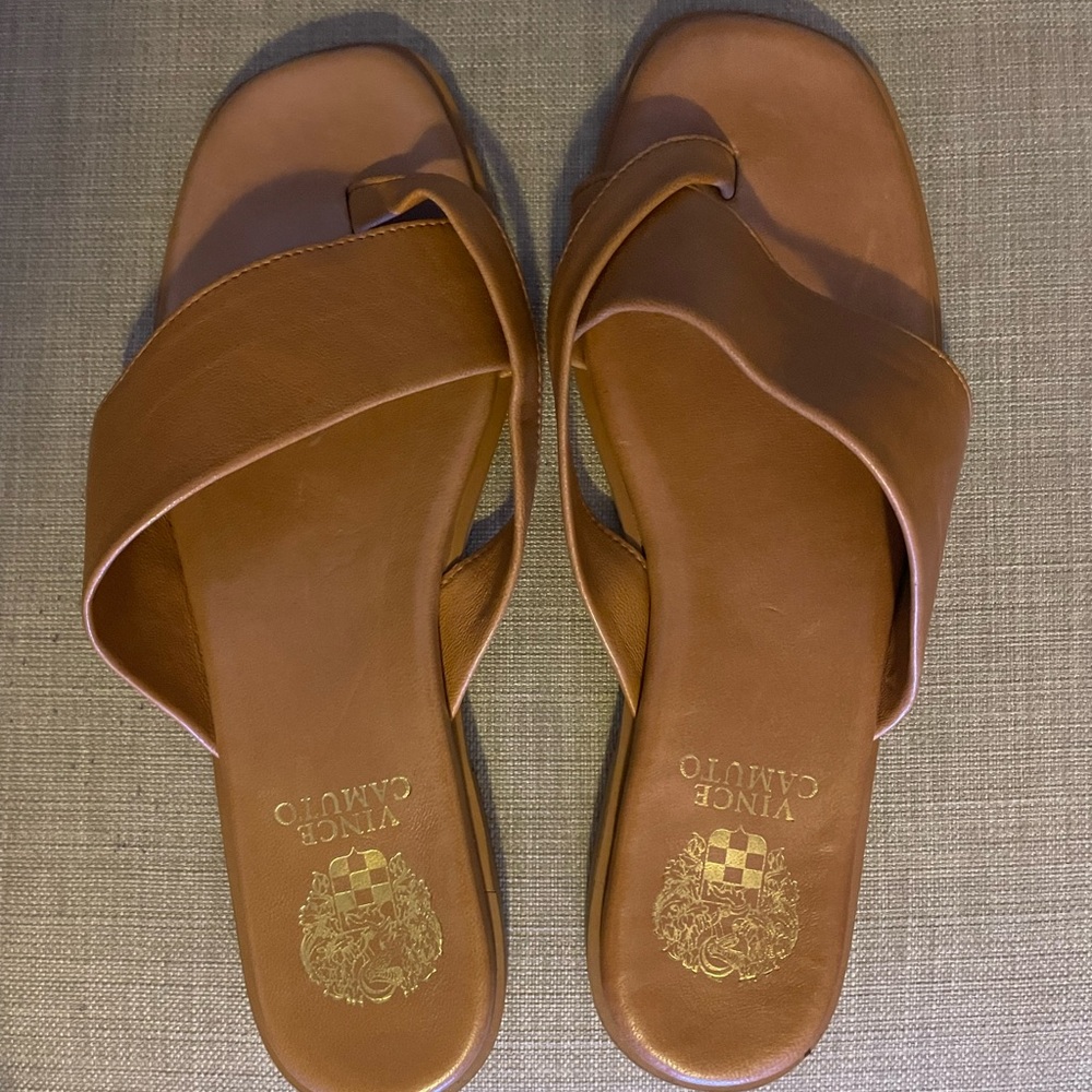 Vince Camuto slippers